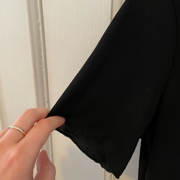 Zara Ribbed Blouse - Picture 4 of 4